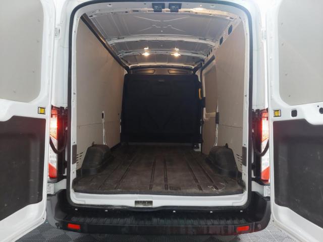 Ford Transit image 3
