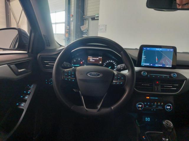 Ford Focus image 9