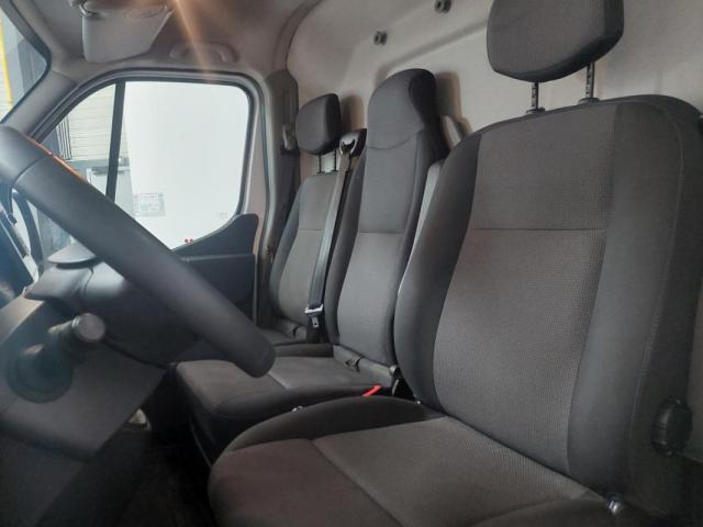 Renault Master image 3