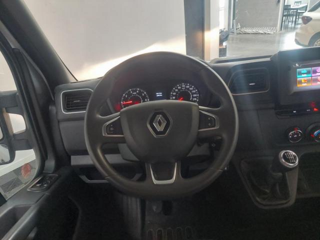 Renault Master image 8