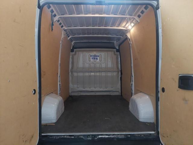 Peugeot Boxer image 2