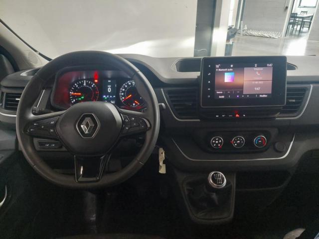 Renault Trafic image 9