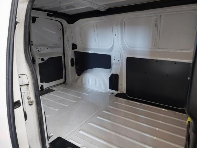 Citroen Jumpy image 2
