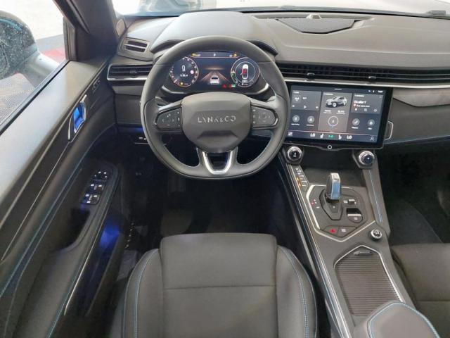 Lynk & Co 01 image 9