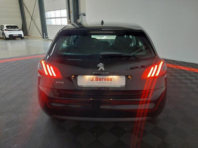 Peugeot 308 image 1