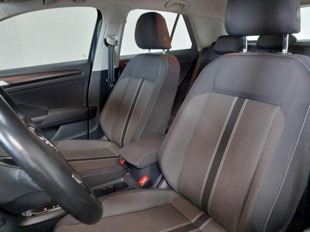 Volkswagen T-Roc image 8