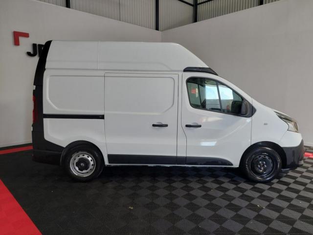 Renault Trafic image 9