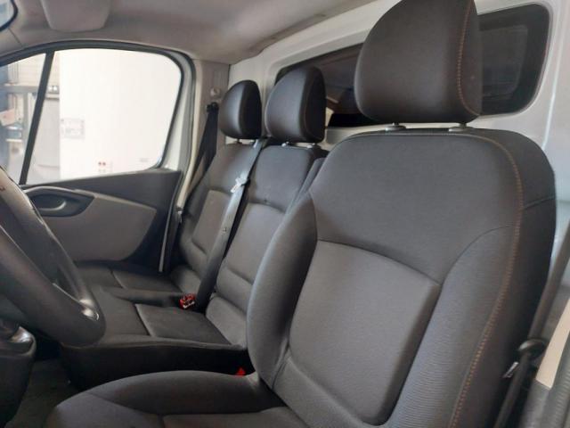 Renault Trafic image 6