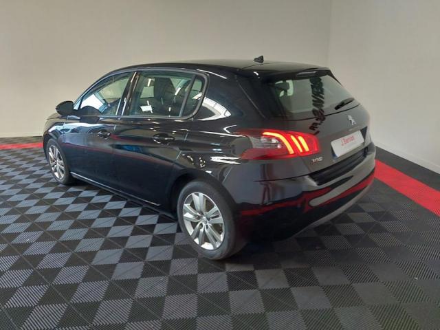 Peugeot 308 image 8