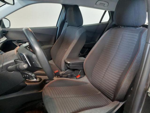 Peugeot 2008 image 3