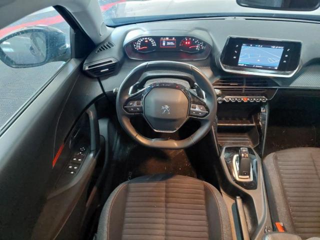 Peugeot 2008 image 6