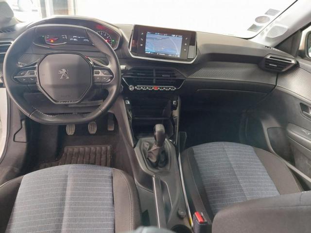 Peugeot 208 image 6