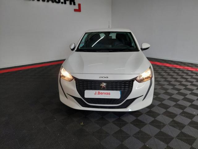 Peugeot 208 image 8