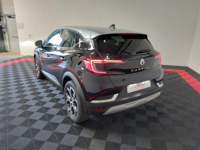 Renault Captur image 2