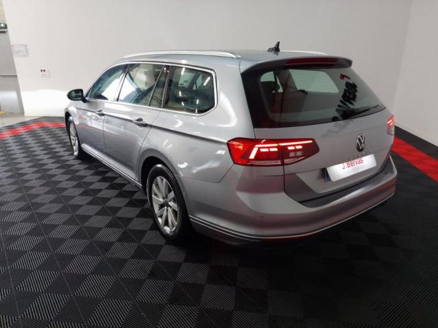 Volkswagen Passat Sw image 1