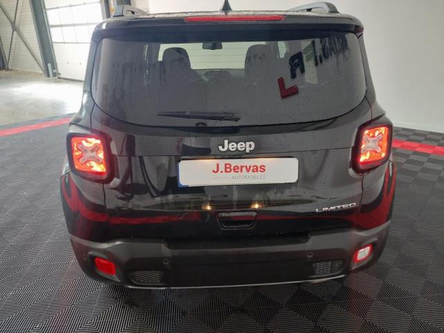 Jeep Renegade image 8