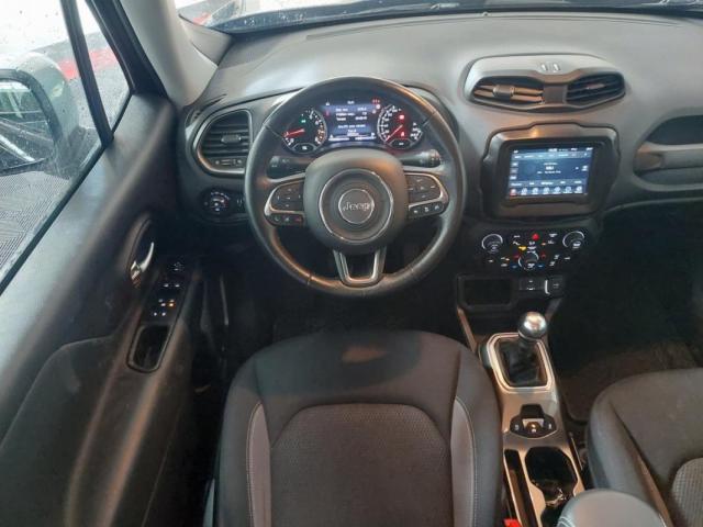 Jeep Renegade image 9