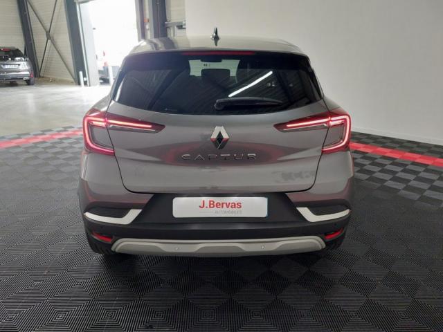 Renault Captur image 2