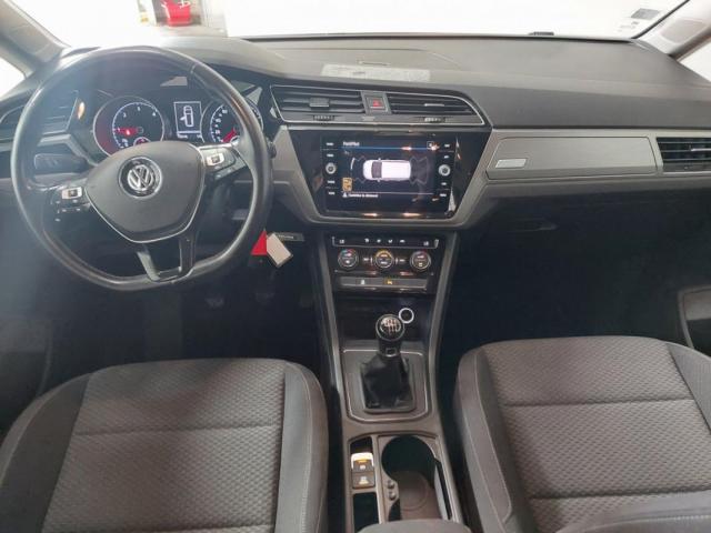Volkswagen Touran image 3