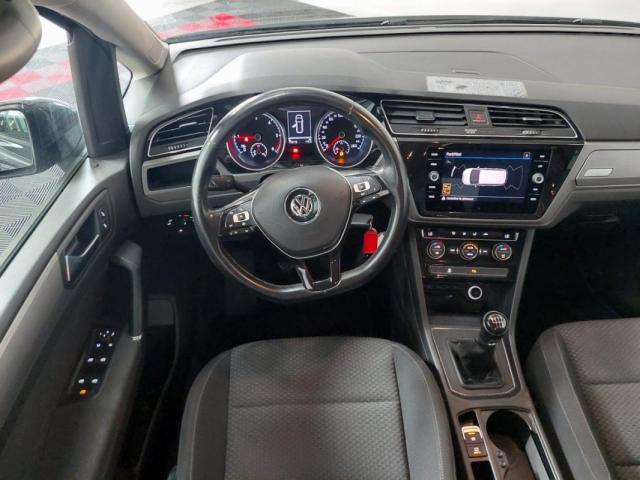 Volkswagen Touran image 9