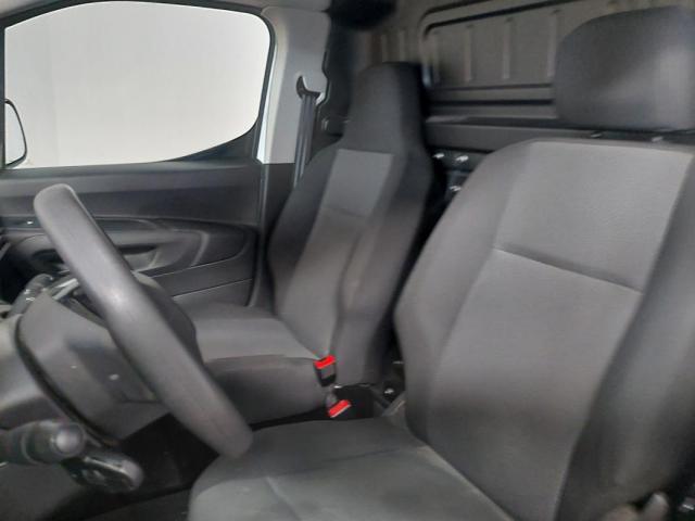 Peugeot Partner image 2