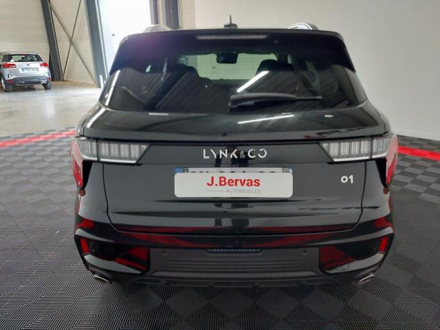 Lynk & Co 01 image 4