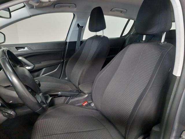 Peugeot 308 image 6