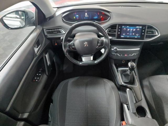 Peugeot 308 image 3