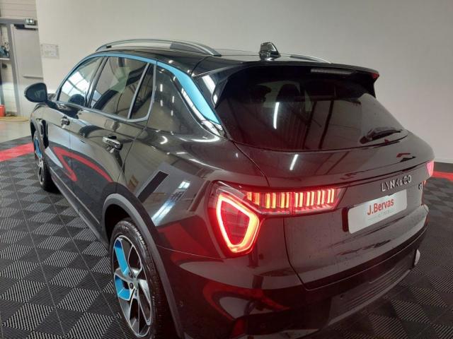 Lynk & Co 01 image 8