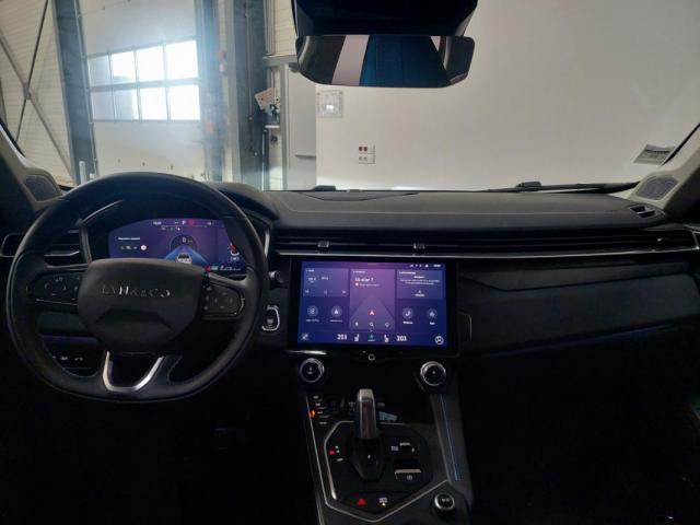 Lynk & Co 01 image 9