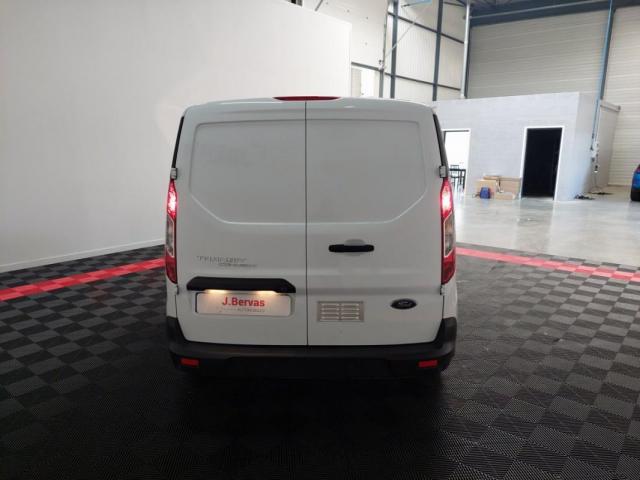 Ford Transit Connect image 9