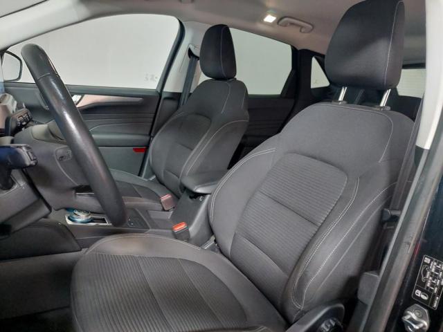 Ford Kuga image 6