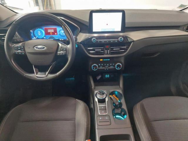 Ford Kuga image 7