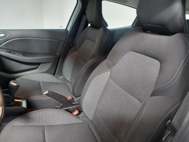 Renault Clio image 1
