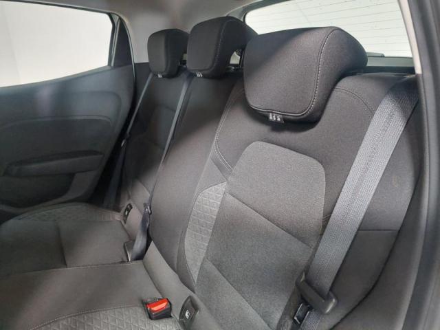 Renault Clio image 2