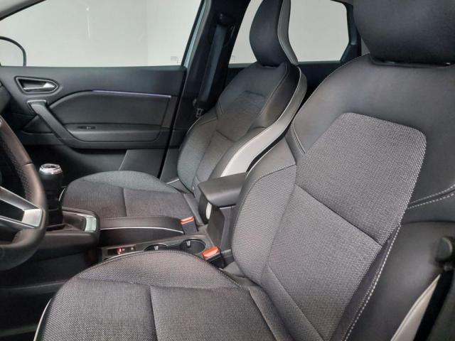 Renault Captur image 6