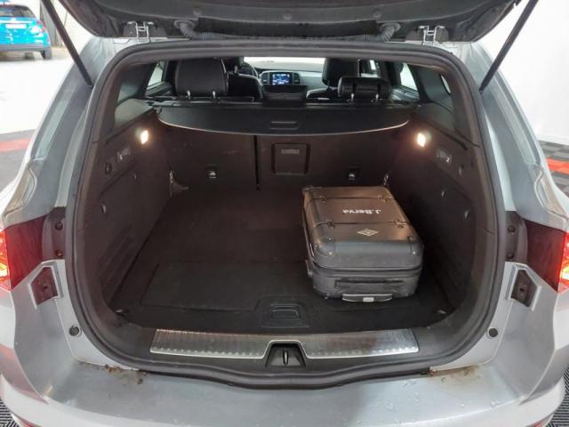 Renault Talisman Estate image 2