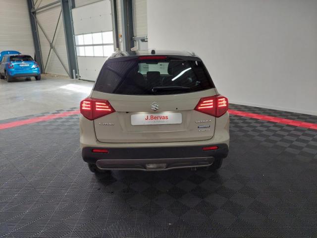 Suzuki Vitara image 9