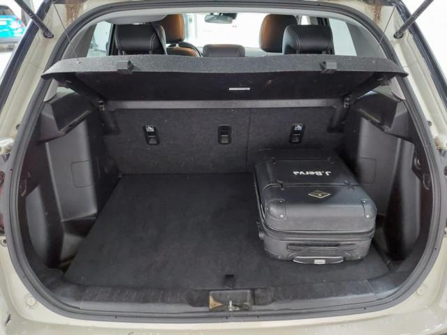 Suzuki Vitara image 8