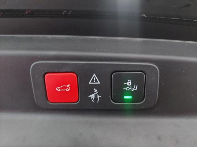 Peugeot 5008 image 2