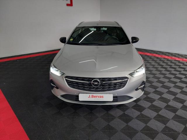 Opel Insignia Sports Tourer image 1