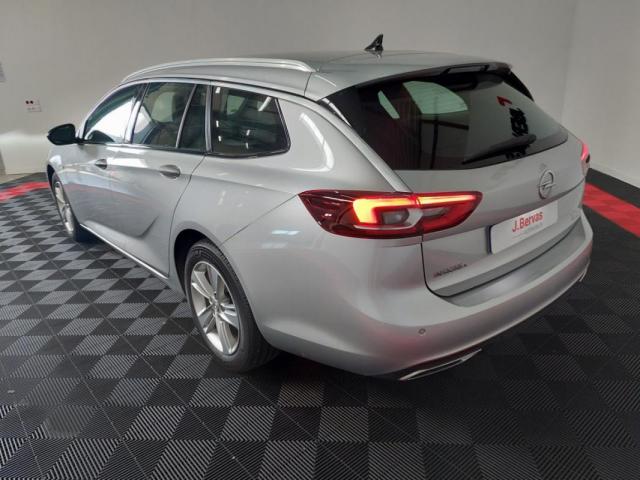 Opel Insignia Sports Tourer image 8