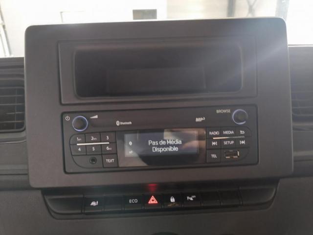 Renault Master image 9
