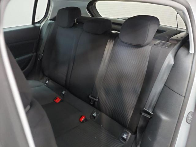 Peugeot 308 image 7