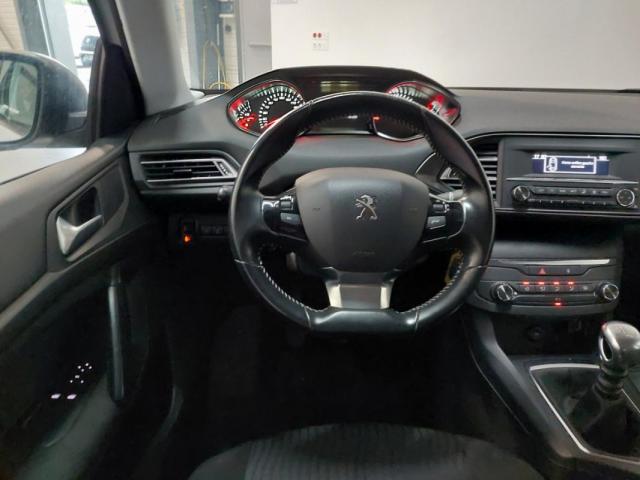 Peugeot 308 image 9