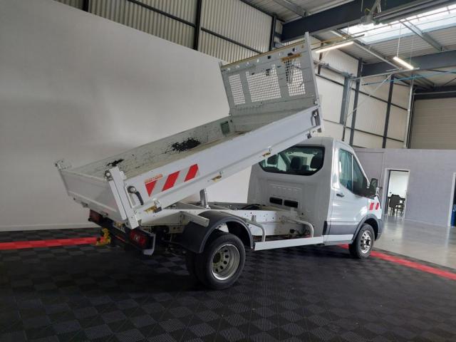 Ford Transit image 6