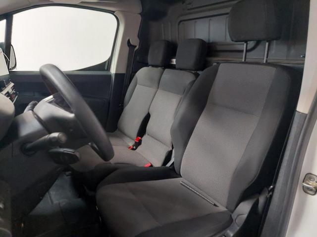 Peugeot Partner image 2