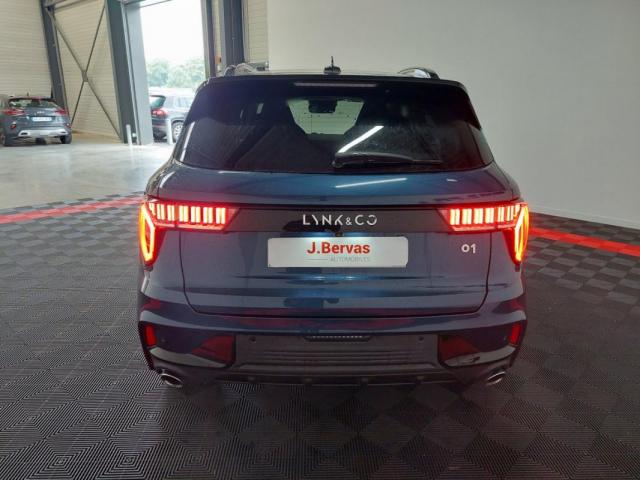 Lynk & Co 01 image 8