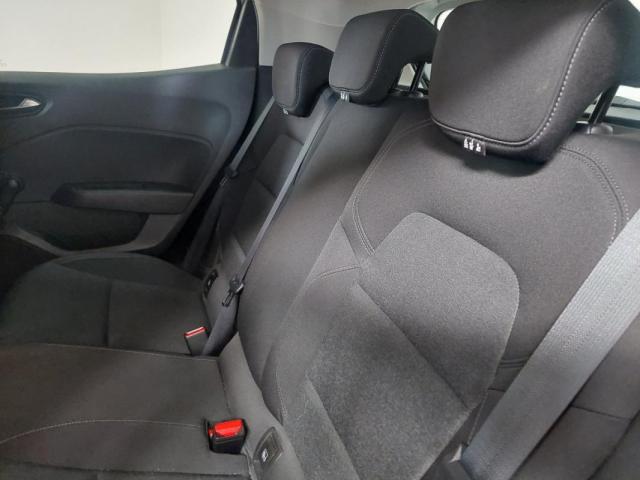 Renault Clio image 9