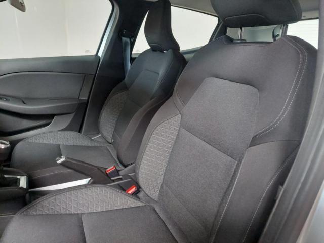 Renault Clio image 8